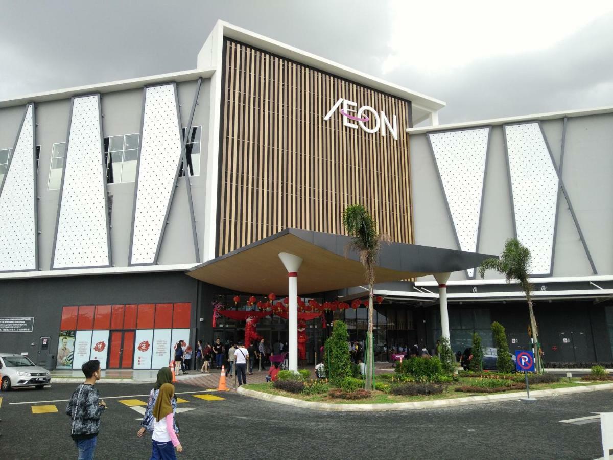 E&A Homestay Klia/ Sepang/ Nilai Екстер'єр фото