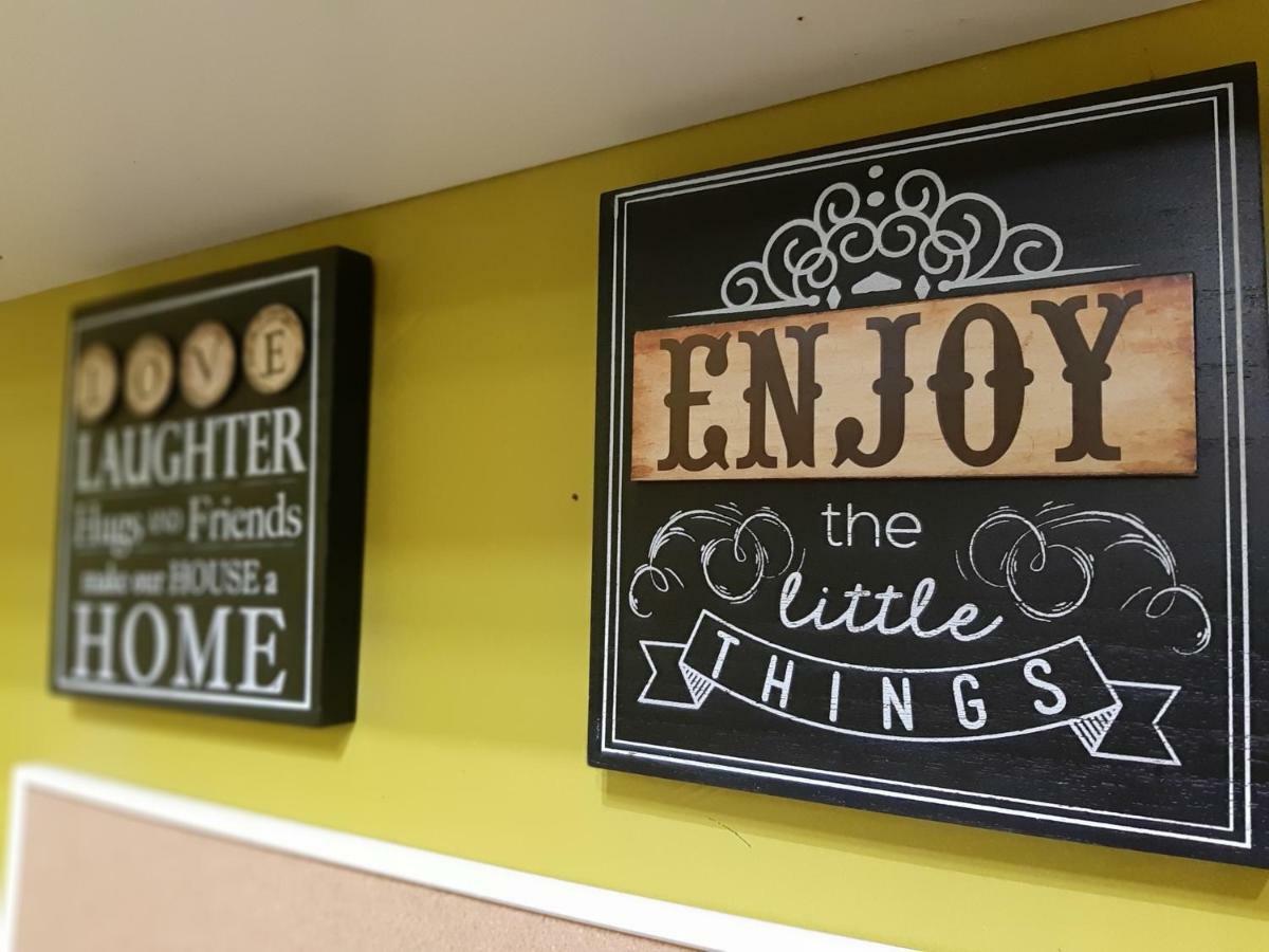 E&A Homestay Klia/ Sepang/ Nilai Екстер'єр фото